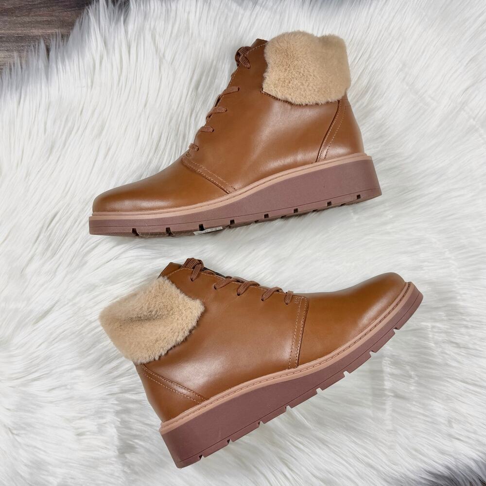 NEW Clarks Andie Mae 9M Leather Comfort Ankle Booties Tan Brown Faux Fur Cuff - Picture 6 of 12